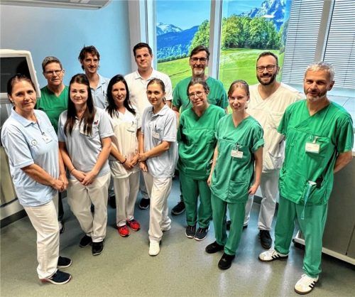 Weaning ist Teamwork: Das multiprofessionelle Team am InnKlinikum Mühldorf versorgt Patienten mit Beatmung. Fotos Schmitzer
