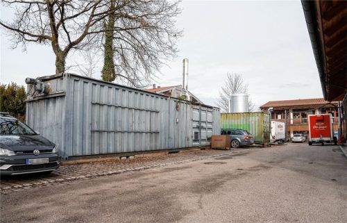 Wichtiger Bestandteil für die Wärmeversorgung ist die Nahwärme. Aktuell wird sie noch von einem temporären Heizwerk an der Schule gespeist. Foto  Kriechbaumer