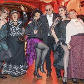 Fasching mit Frack und Zylinder