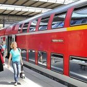 Deutschlandticket: Bündnis attackiert CSU
