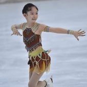 Ophelia und Leonie bezaubern auf dem Eis