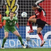 Neuer hält stark und schwächelt am Ball