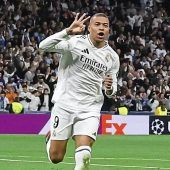 Königliche Dominanz