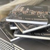 Passions-Andenken bleiben Ladenhüter