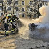 Müllcontainer in Flammen