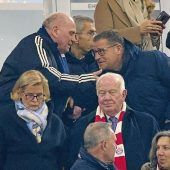 Hoeneß lässt bei Wirtz nicht locker