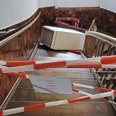 Tresor zertrümmert Treppenhaus