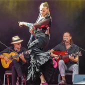 Mit viel Liebe und feurigem Flamenco