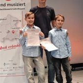 Gitarrenduo holt ersten Preis