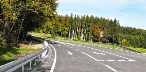 Am kommenden Mittwoch wird eine Umleitung von Großhelfendorf über die Staatsstraße 2078 nach Feldkirchen-Westerham führen. Foto Merk