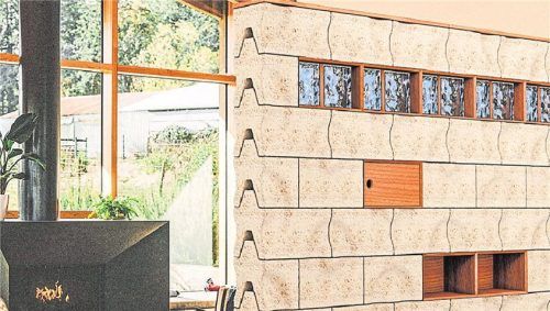 Bausteine können klimaschonend aus Wurzelgeflecht von Pilzen geformt werden. Foto Grown bio/Jan Klappenecker/BHW Bausparkasse