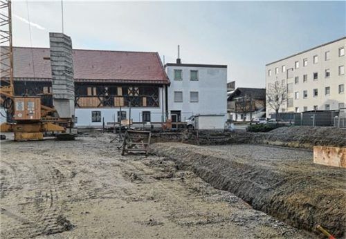 Der Bau des Zitzmerstadls schreitet voran. Das Gebäude soll hauptsächlich im Sommer für kulturelle Veranstaltungen genutzt werden.