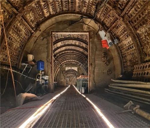 Der Schaustollen soll die Arbeitsbedingungen erlebbar machen. thomae