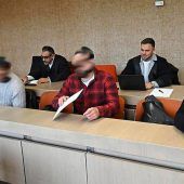 Aufs Autodach geklopft