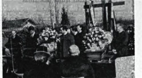 Die fünf Unglücksopfer – hier die Beerdigung des Wirts der Mitteralm – wurden unter großer Anteilnahme der Bevölkerung beigesetzt.