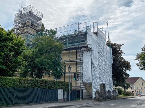 Die Karolinenkirche wird umfangreich saniert. Sie soll in Zukunft auch zu einem Ort für Kunst und Kultur werden.Foto  heinz