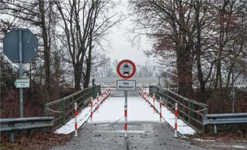 Die Sperrung der Brücke sorgt für Unmut. Inzwischen ist die Brücke für Fußgänger und Radfahrer wieder geöffnet. Foto  Sutherland