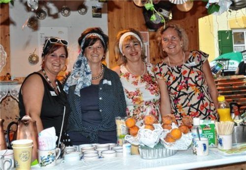 Die Vereine beteiligten sich auch dieses Jahr am Bürgerfest. Vielleicht verkleiden sich die Damen wieder der Zeit vor 60 Jahren entsprechend.