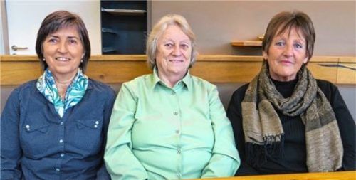 Drei absolute Tafel-Urgesteine: (von links) Irmgard Höggemeier und Christine Stieber sind seit der Gründung im Jahr 2005 dabei, Irmgard Spielvogel war 13 Jahre im Tafel-Team tätig.