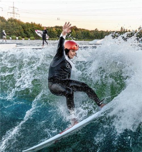 Eine sogenannte „stehende Welle“ (Symbolbild) soll die neueste Attraktion von Rosenheim werden. Foto imago