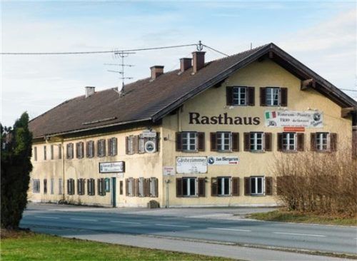 Im früheren Rasthaus Straßmaier leben nun Flüchtlinge.
