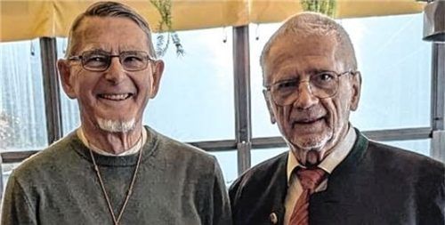 Im Oktober 2024 war der Franziskanerpater zur Hochzeit von Udo Kesselgrubers Sohn eingeladen.Fotos  Privat