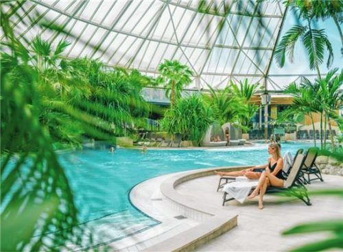 In der Therme Erding kommen Urlaubsgefühle auf. Foto Therme Erding