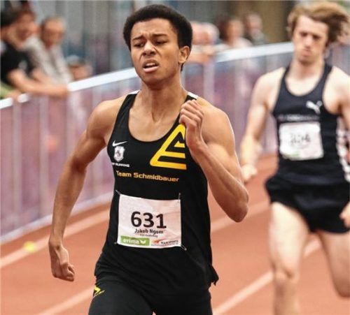 Jakob Ngom aus Riedering wurde süddeutscher Meister mit der 4-mal-400-Meter-Mixed-Staffel. Foto Ludwig Stuffer