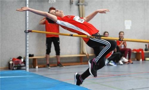 Lara Grimm vom TSV Wasserburg wurde Südostoberbayern-Meisterin im Hochsprung der Jugend W12.Foto Ludwig Stuffer