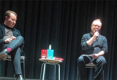 Sie sind beide fasziniert von der Autorin Maria Lazar (1895 bis 1948): Verleger Albert C. Eibl (links) und Regisseur Michael Stacheder.Foto Bößwetter