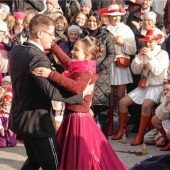 Spontaner Prinzenwalzer beim großen Familienfasching