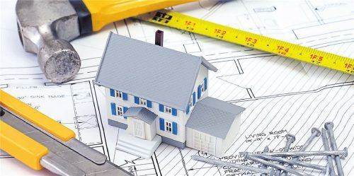 Wann ist eine Sanierung notwendig – und welche Belastungen darf sie mit sich bringen? Foto Panthermedia/AlphaBaby