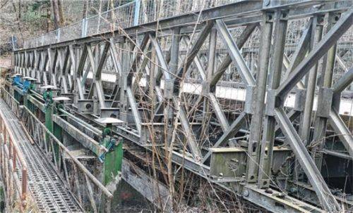 Wird nun in Eigenfinanzierung saniert: die Brücke über die Murn.