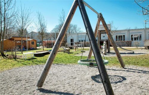 60000 Euro zahlt die Marktgemeinde Prien alljährlich reine Miete für die Container des 2020 eingerichteten Kindergartens Prievena.Foto erger