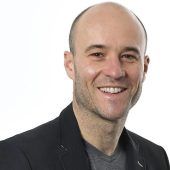 Aber wer ist diese Ski-Künstlerin?