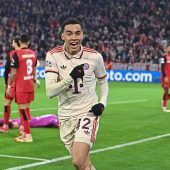 Bayern spannt Muskeln an