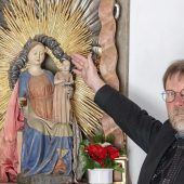 Krone der Muttergottes geklaut