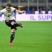 Kapitän und Flankengott