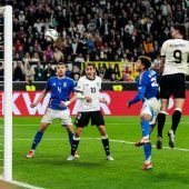 Kimmich schaltet schnell, Kleindienst nickt ein