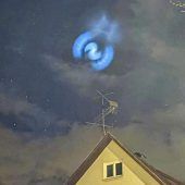 Musks Rakete erleuchtet den Himmel