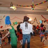 Lustige Spiele, süße Krapfen und beste Partylaune