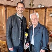 Glückwunsch zum 102. Geburtstag