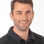 Zahnärzte fühlen pochende Schmerzen