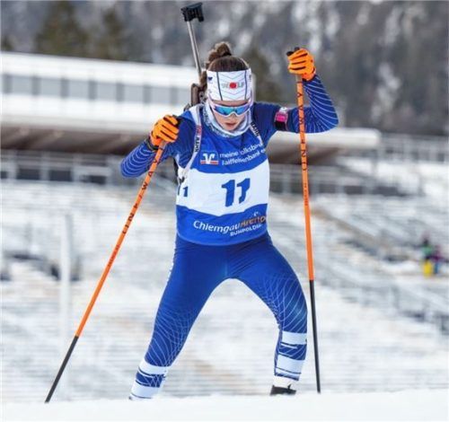 Antonia Seidl vom SC Ruhpolding konnte sich in der Altersklasse W16 im Massenstart durchsetzen.Foto Ernst Wukits