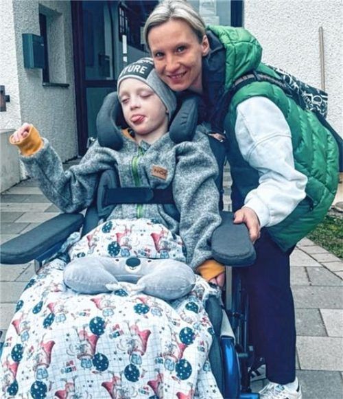 Papa Mike Zettel ist froh, dass Finni wieder zuhause ist. Fotos re