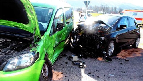 Auf der Staatsstraße 2089 kam es am Mittwoch zu einem Unfall zwischen zwei Fahrzeugen. Foto  Reisner