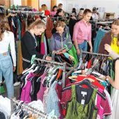 Schnäppchenjagd auf Dirndl und Co.