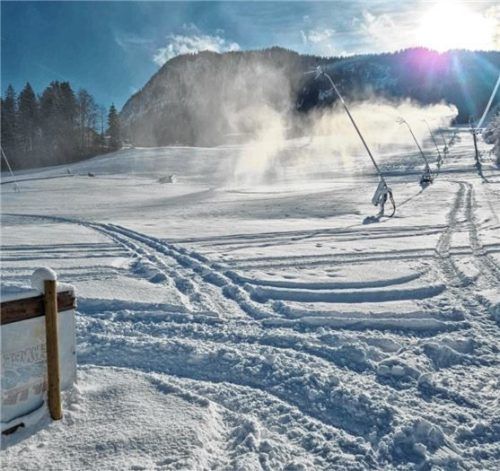 Dank der neuen Beschneiungsanlage konnten alle Lifte die gesamte Saison über betrieben werden. Foto Schneeberglifte Thersee