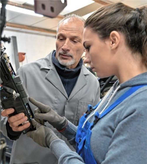 Das duale System bietet Jugendlichen in Deutschland gute Voraussetzungen für den Einstieg in das Berufsleben. Foto adobe stock/vegefox.com