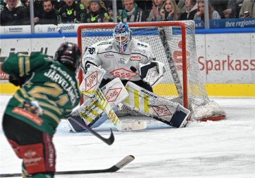 Das Siegtor: Ville Järveläinen zieht in der 77. Minute ab und trifft oben rechts in die kurze Ecke.Foto Hans-Jürgen Ziegler